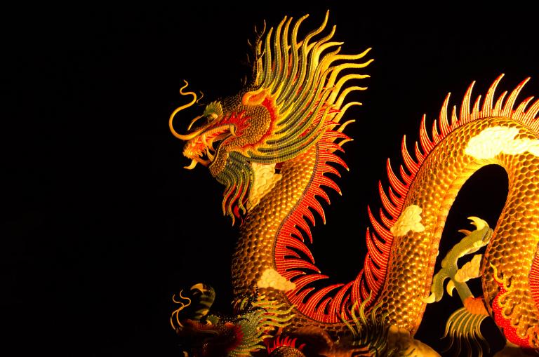 属龙的2024烂桃花（龙年烂桃花运势析）  第3张